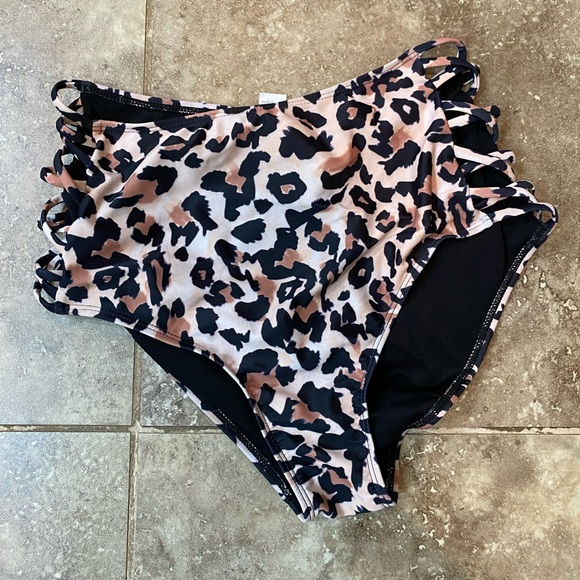 High waisted bottoms - Picture 1 of 1